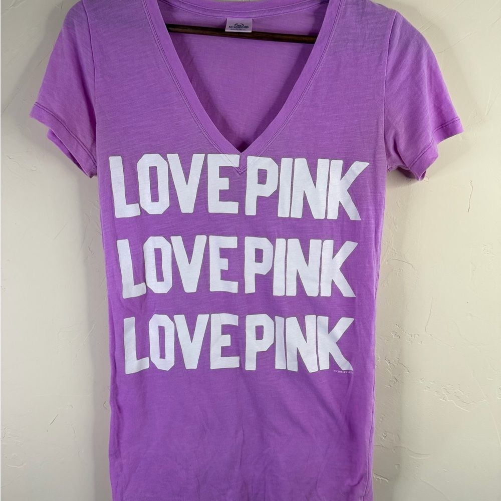 Victoria's Secret PINK Lavender Purple V-Neck Tee with White 'LOVE PINK' Print